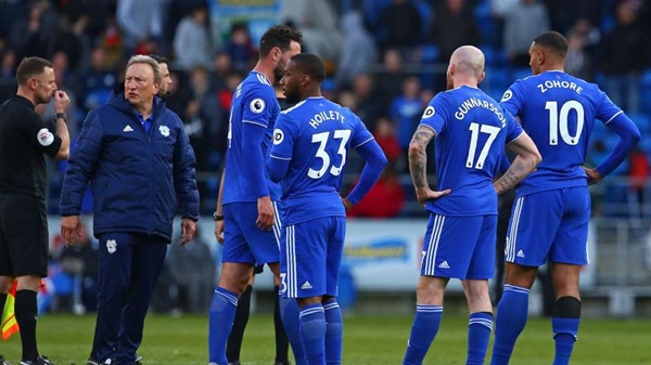 包含卡迪夫城客场取胜,逼近降级区的词条 包含卡迪夫城客场取胜,逼近降级区的词条