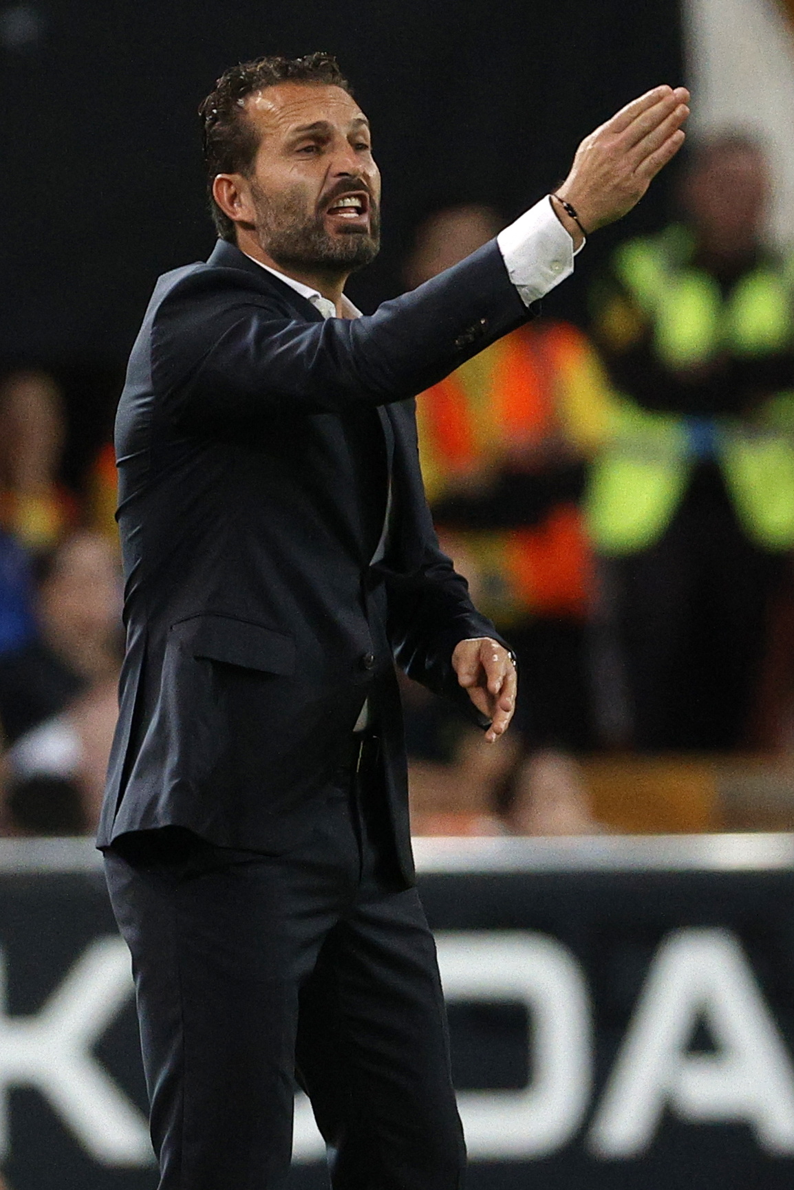 包含瓦伦西亚心气十足,不轻言放弃争取比赛胜利的词条 包含瓦伦西亚心气十足,不轻言放弃争取比赛胜利的词条