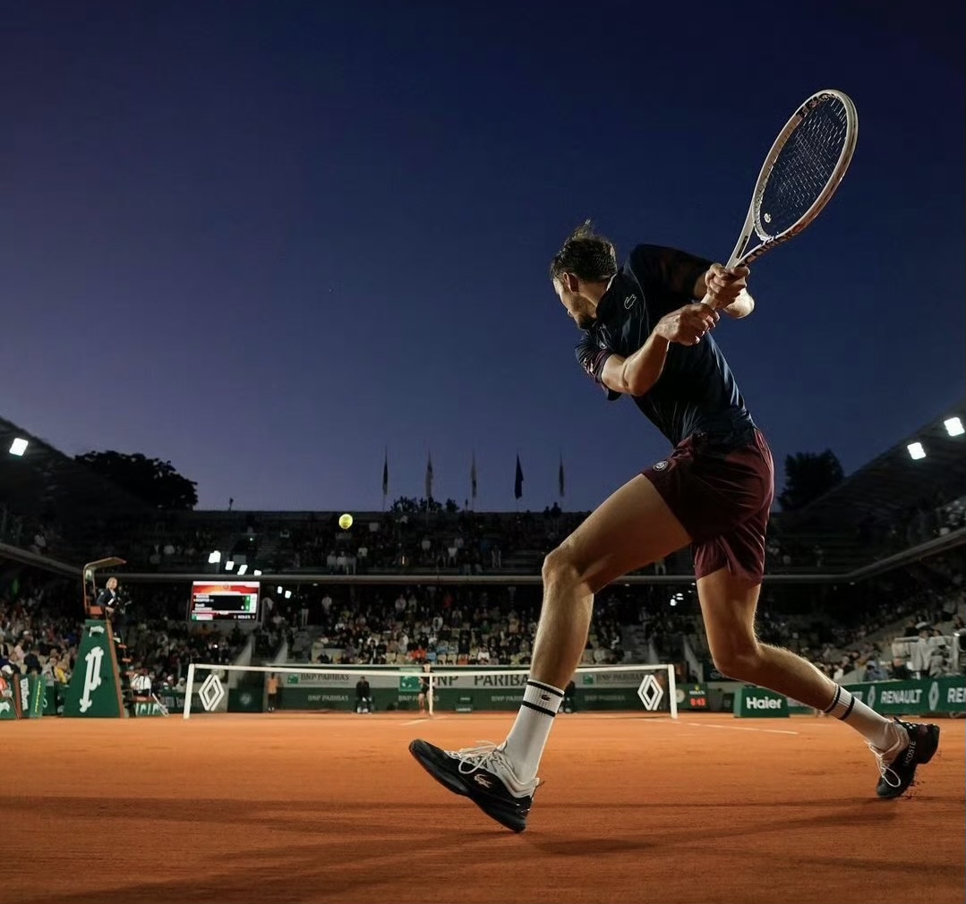 法国网球队绝地反击意大利网球队,梅德韦杰夫统治全场的简单介绍 法国网球队绝地反击意大利网球队,梅德韦杰夫统治全场的简单介绍