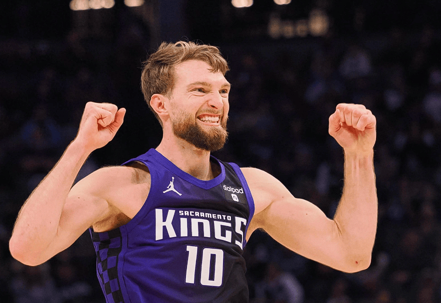 关于勇士B队险胜尼日利亚男篮，萨博尼斯送出助攻的信息