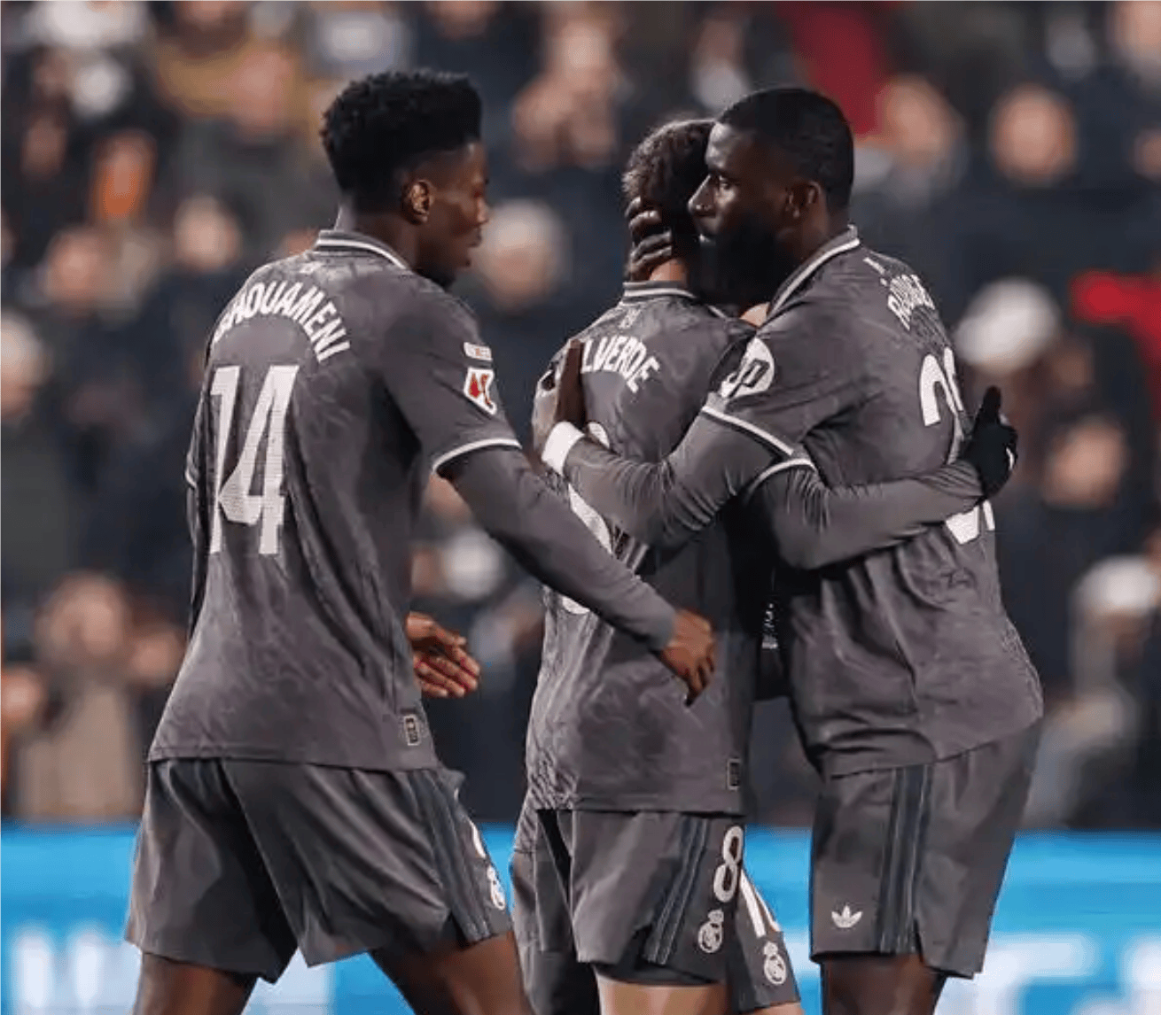 利物浦为胜利狂欢，步入四强