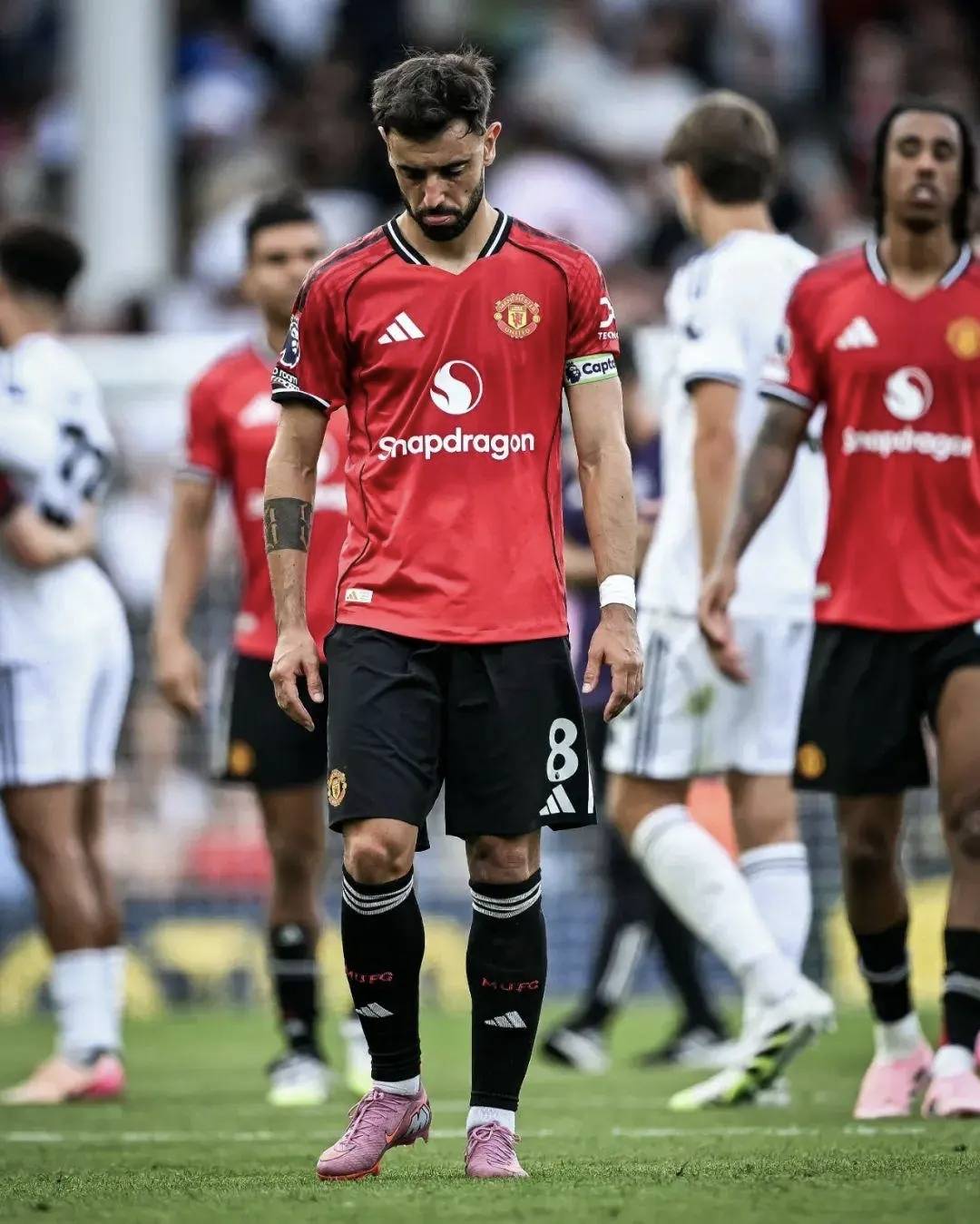 曼联新援表现抢眼，火线上位成为主力先发的简单介绍