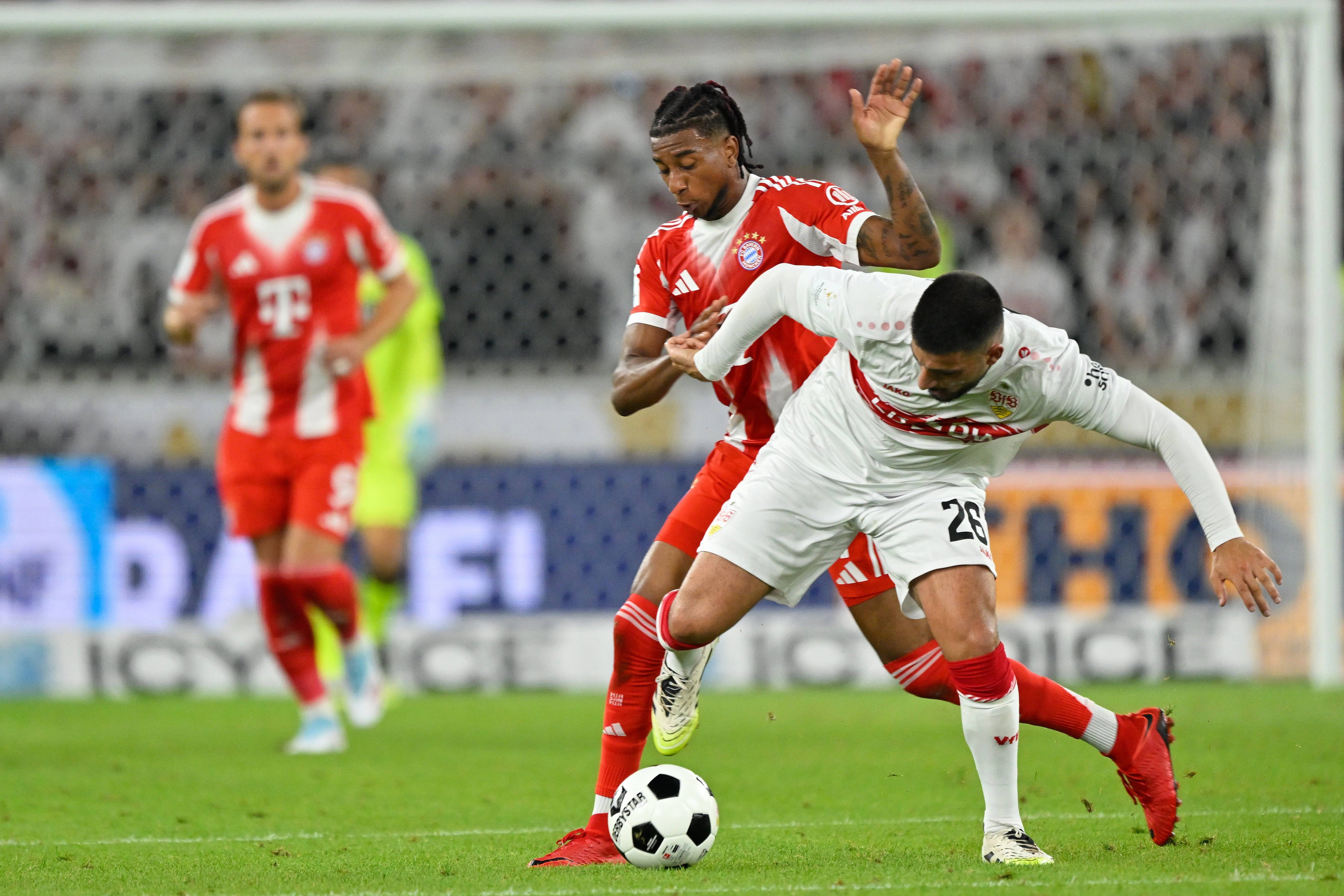 包含拜仁慕尼黑主场小胜沃尔夫斯堡，德甲竞争激烈的词条