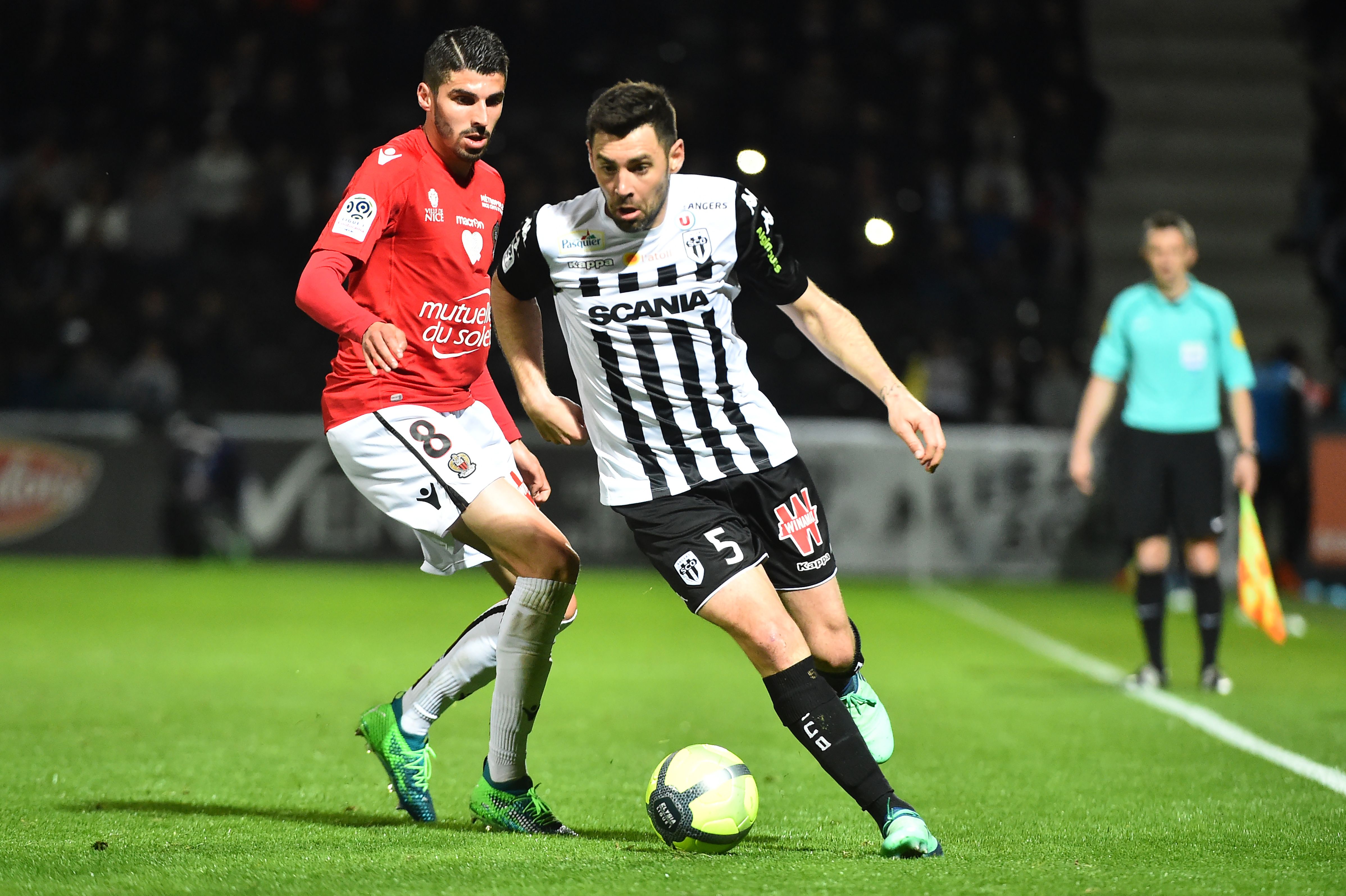 PG电子APP链接-里昂主场球迷狂欢，球队备战状态佳的简单介绍