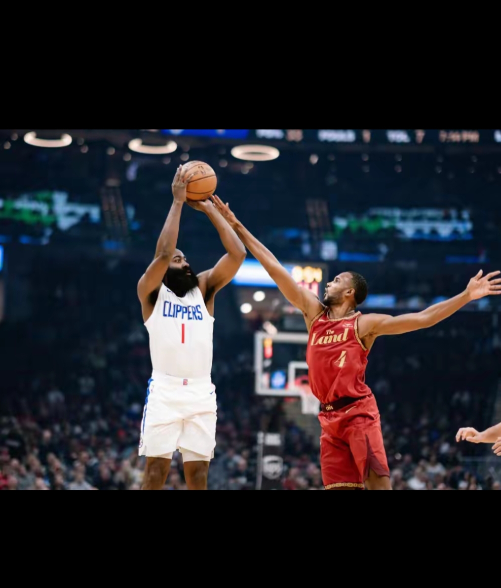 凯尔特人紧张备战，调整策略应对下一轮比赛的简单介绍