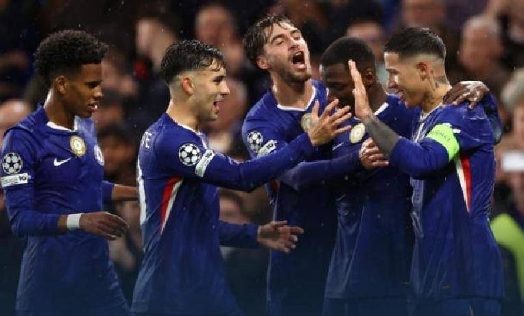 阿贾克斯惨败无缘淘汰,遗憾结束欧冠征程 阿贾克斯惨败无缘淘汰,遗憾结束欧冠征程