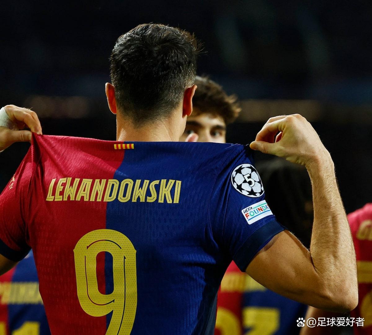 梅开二度的球员成为焦点，助球队获胜的简单介绍