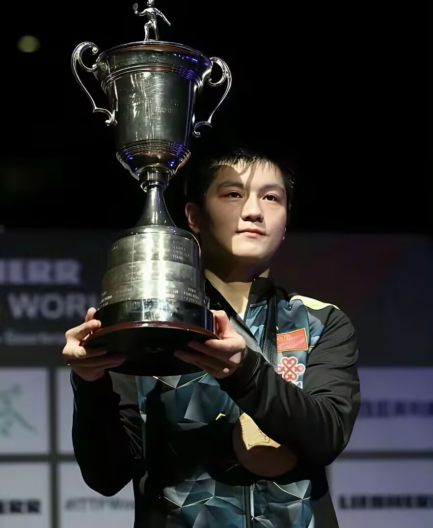 中国队绝杀韩国队,樊振东惊艳四座 中国队绝杀韩国队,樊振东惊艳四座