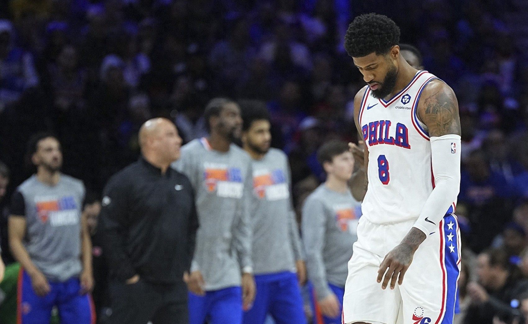 包含篮网轻取魔术，乔治统治全场的词条