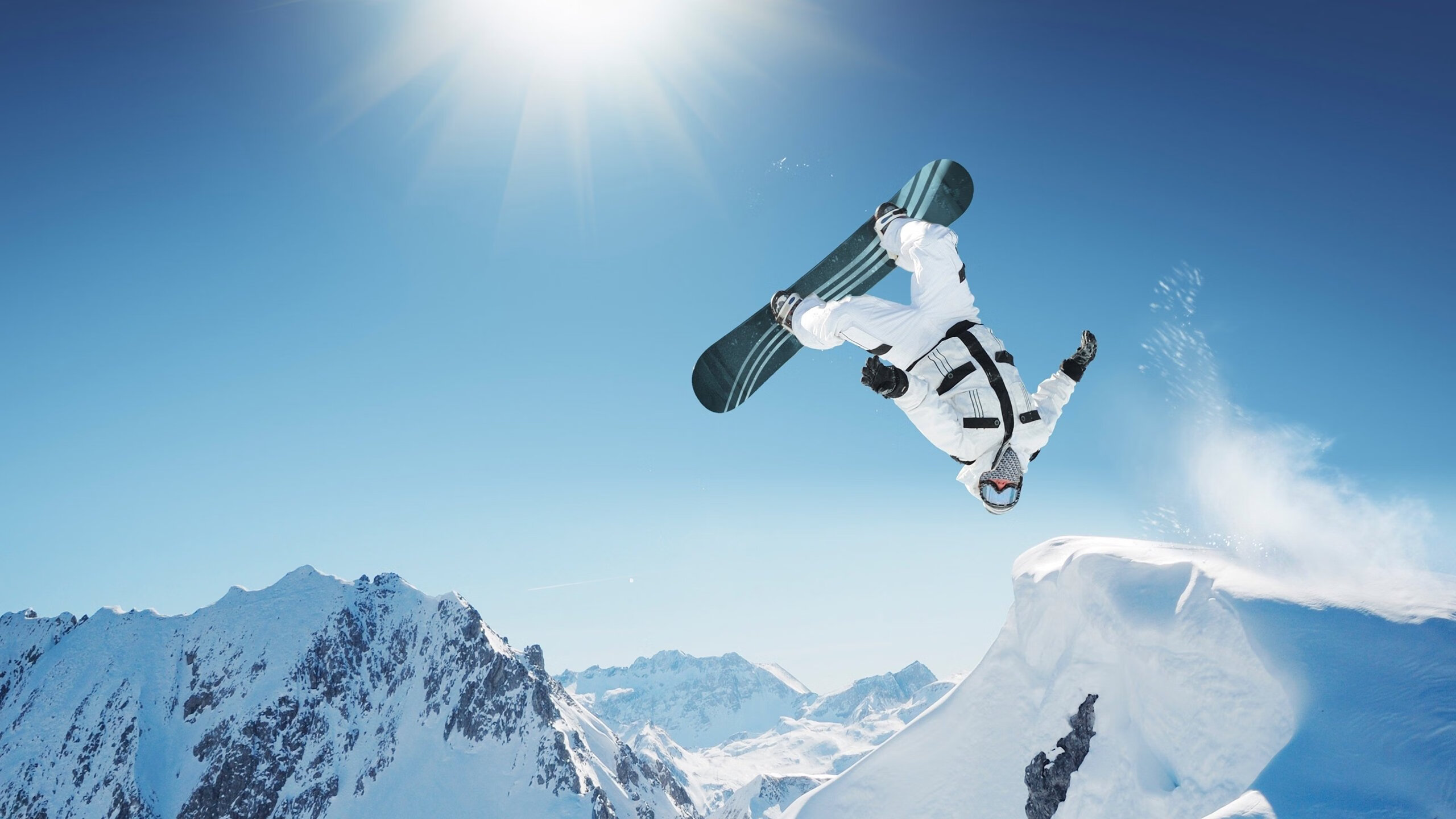 新王登基与巨人杀手,贝林厄姆用实力征服世界,瑞士斩落伊拉克的战术启示