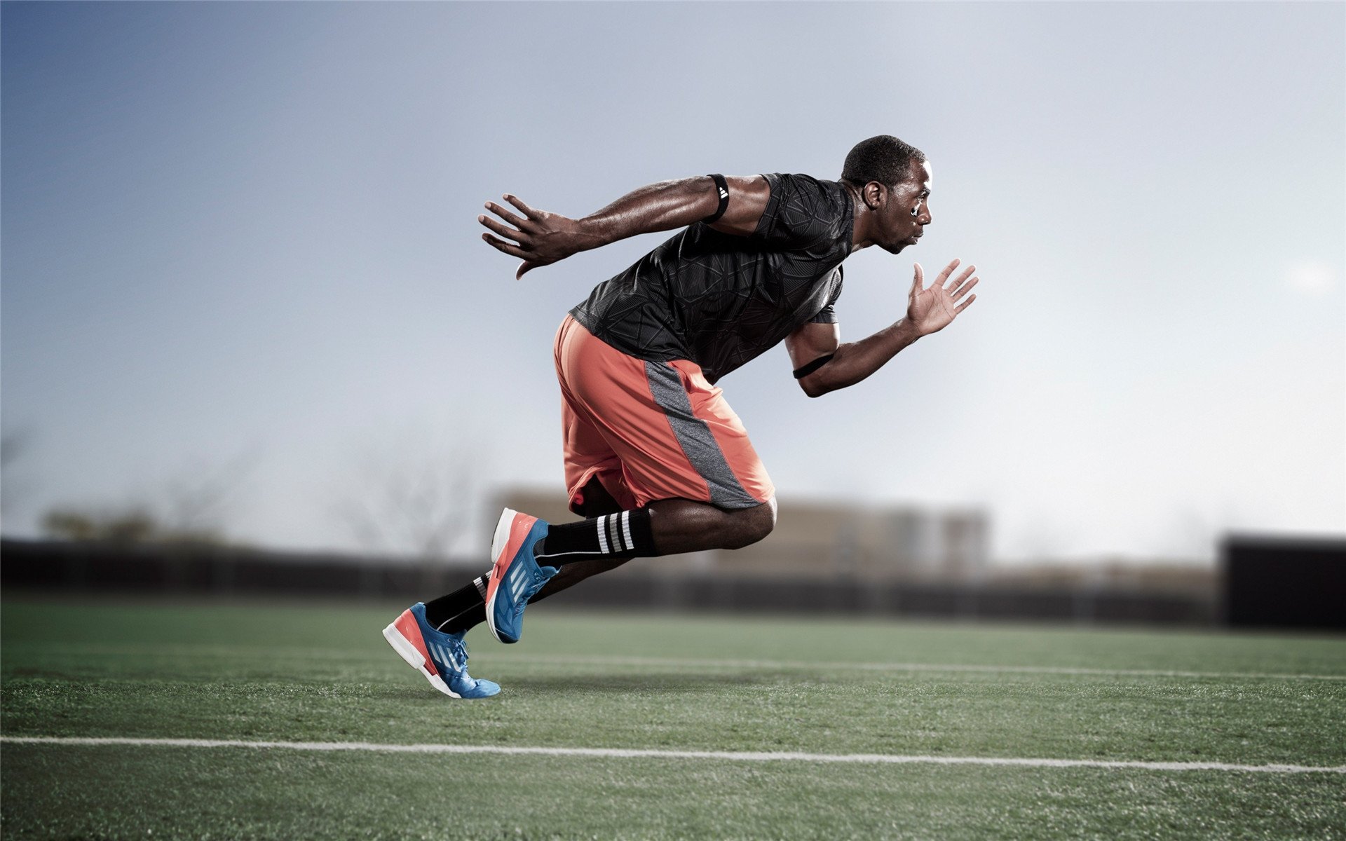 PG中国登录入口-克莱让比赛提前失去悬念，火箭绝杀掘金，一场比赛，两种终结