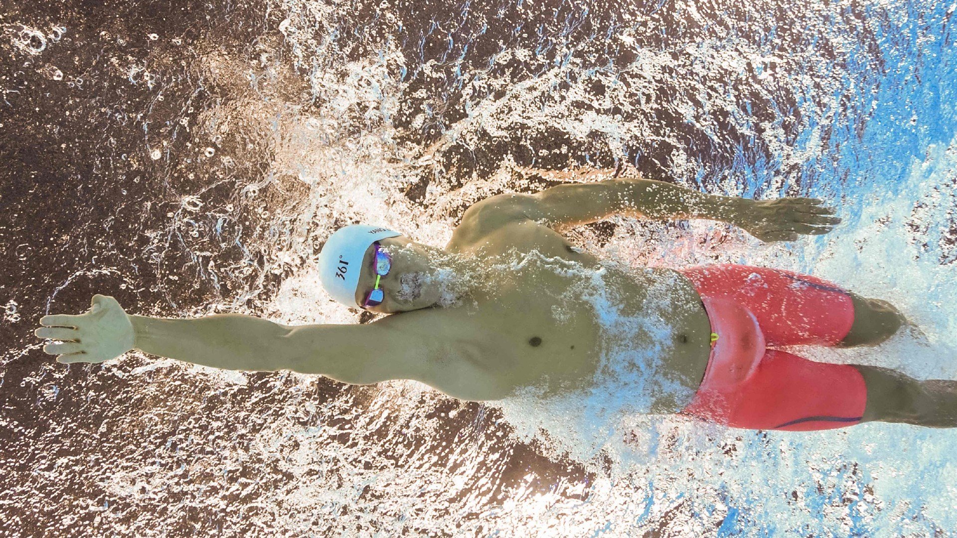 当非洲雄狮遭遇加勒比飓风,C罗的火热状态如何照亮一场不存在的对决?